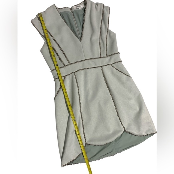 Elliatt Mint Green V Neck Beaded Detail Zip Back Scallop Front Pocket Dress SZ L - Picture 9 of 11